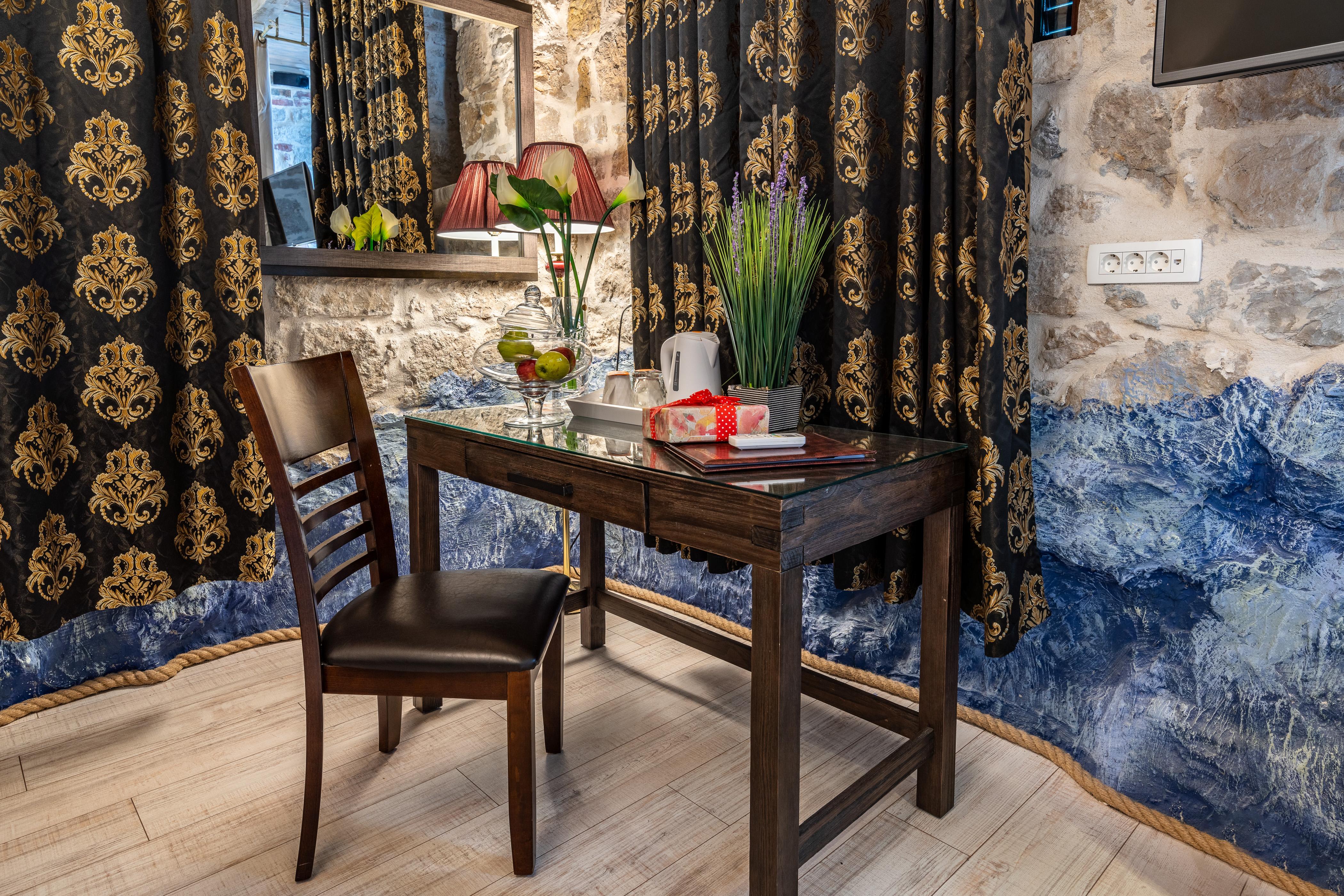Heritage Palace Varos - Mag Quaint & Elegant Boutique Hotels Split Exteriör bild