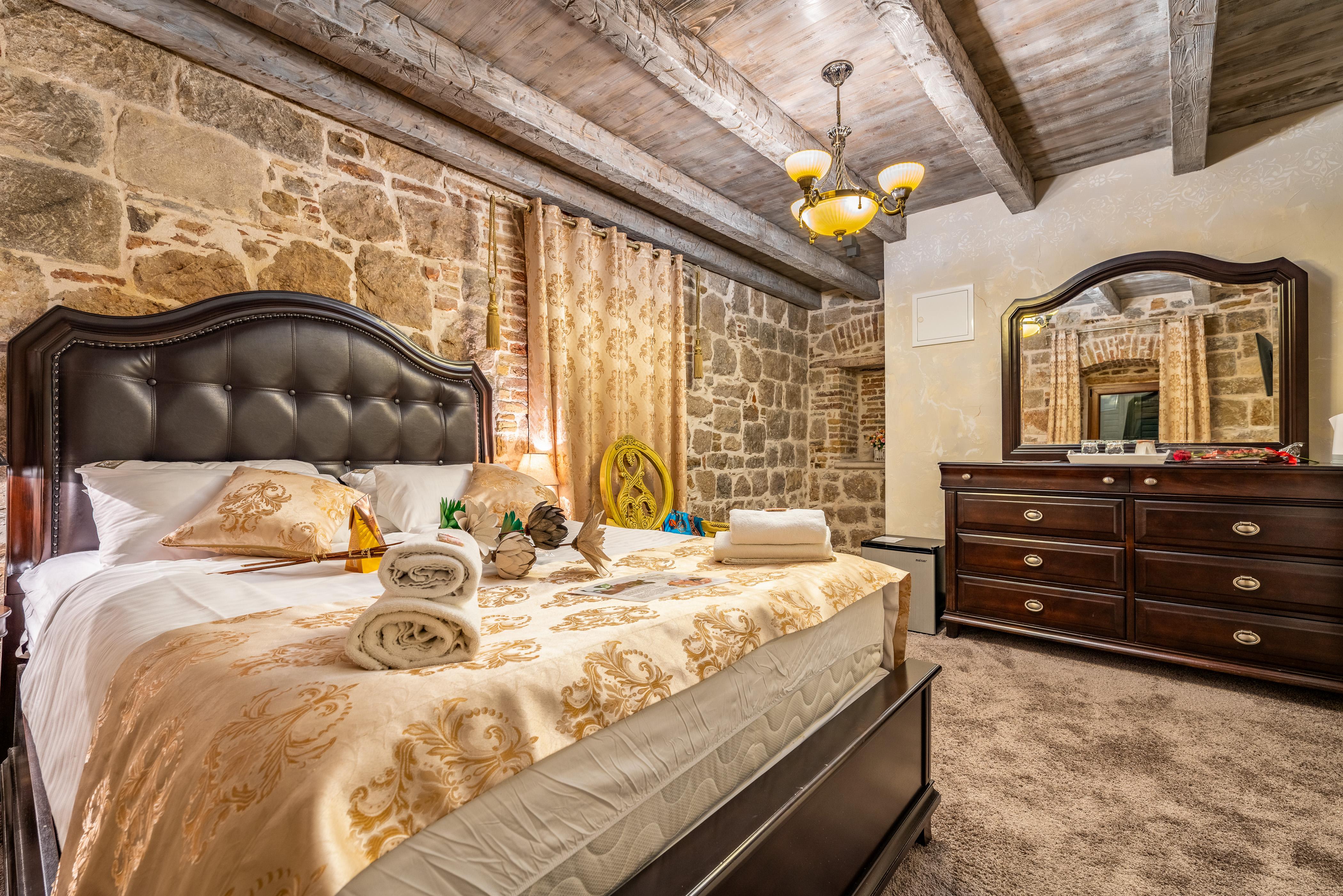 Heritage Palace Varos - Mag Quaint & Elegant Boutique Hotels Split Exteriör bild