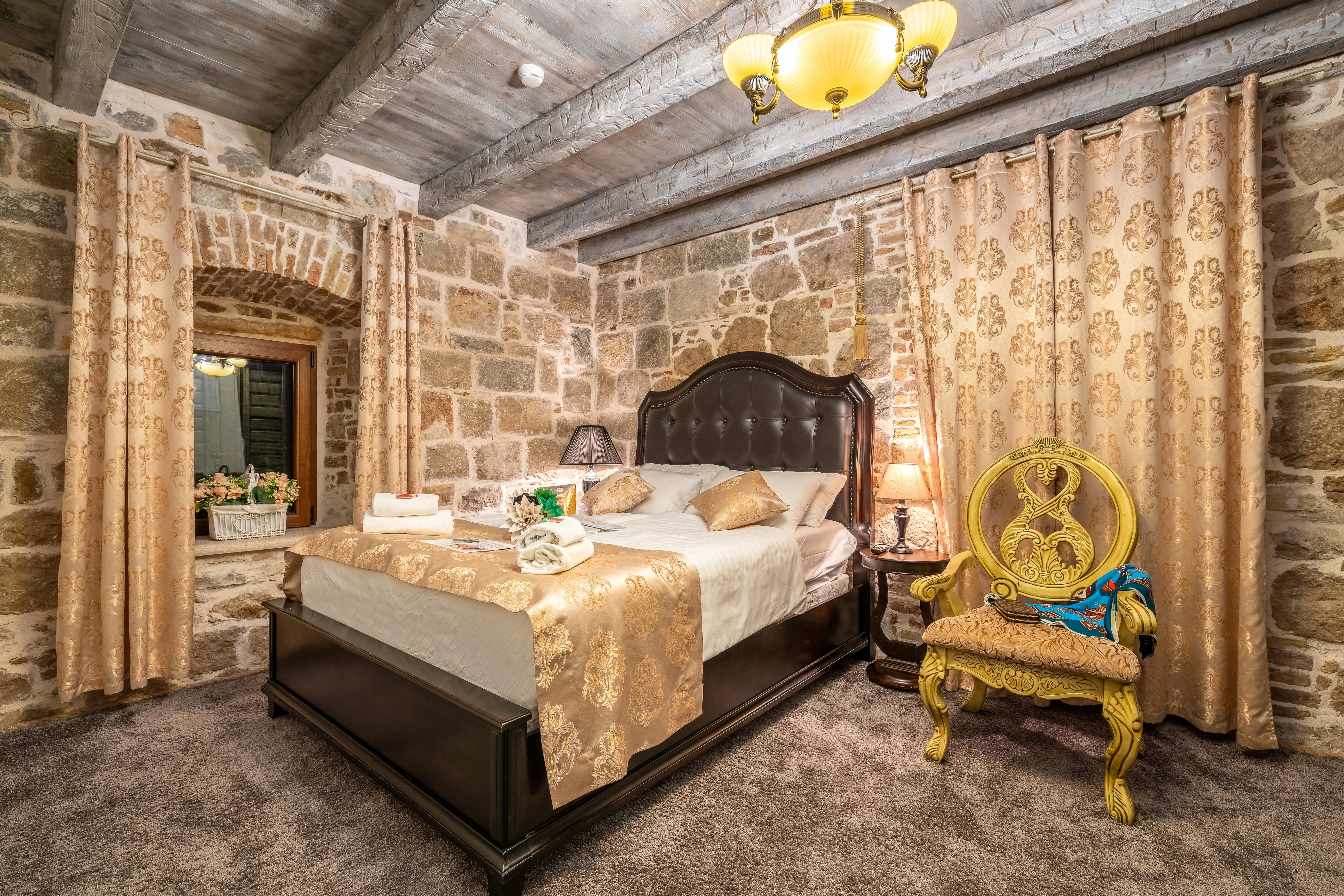 Heritage Palace Varos - Mag Quaint & Elegant Boutique Hotels Split Exteriör bild