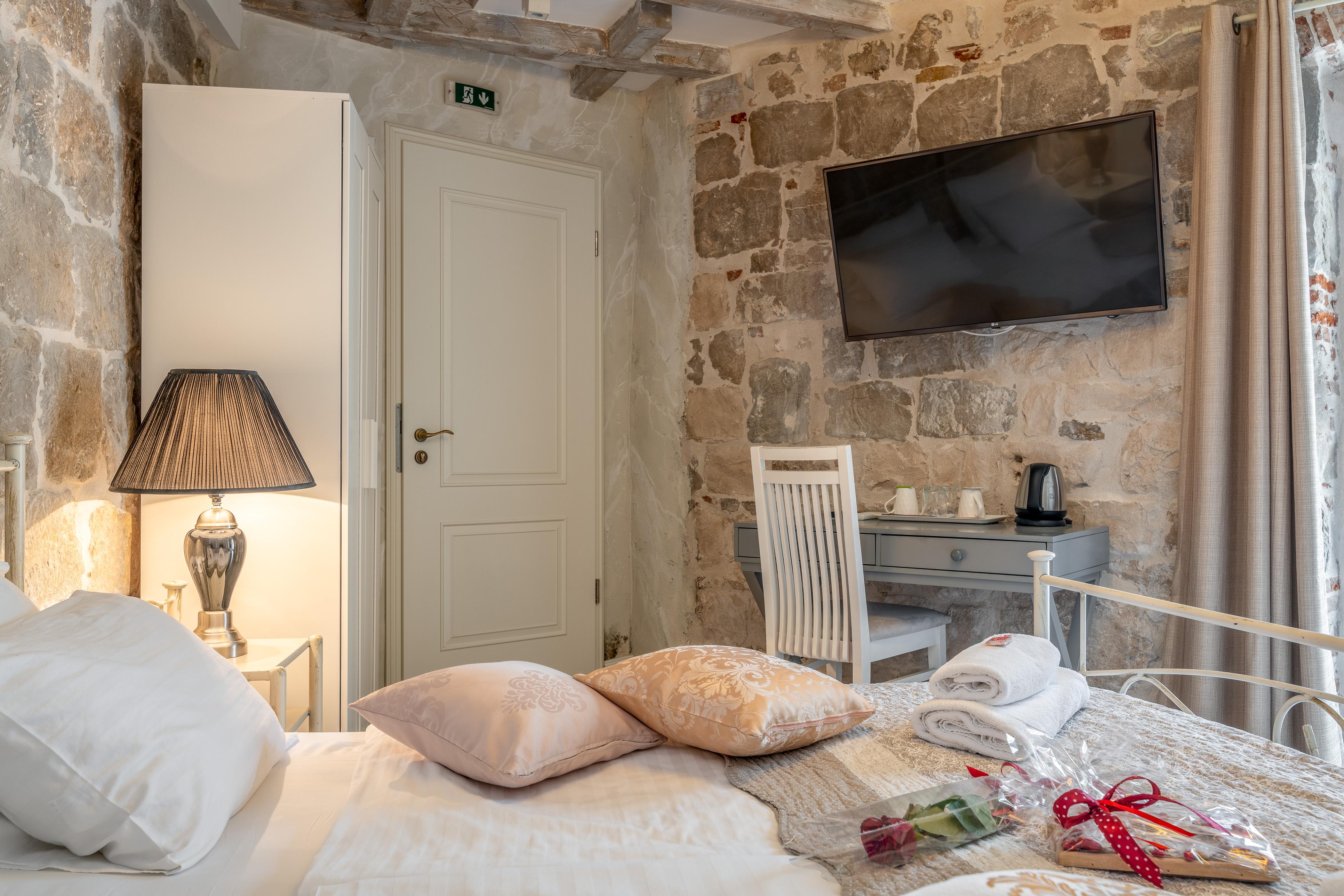 Heritage Palace Varos - Mag Quaint & Elegant Boutique Hotels Split Exteriör bild
