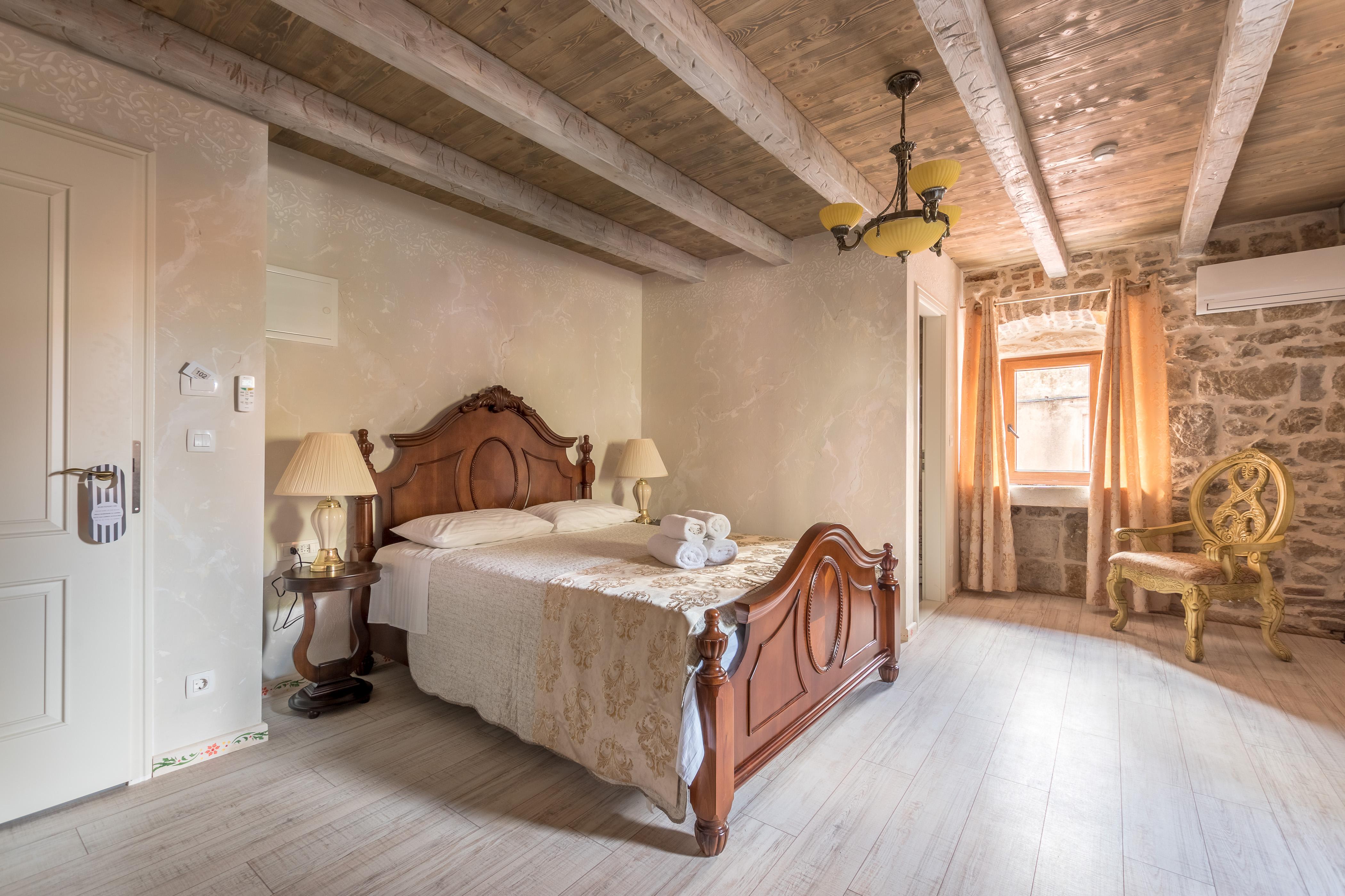 Heritage Palace Varos - Mag Quaint & Elegant Boutique Hotels Split Exteriör bild