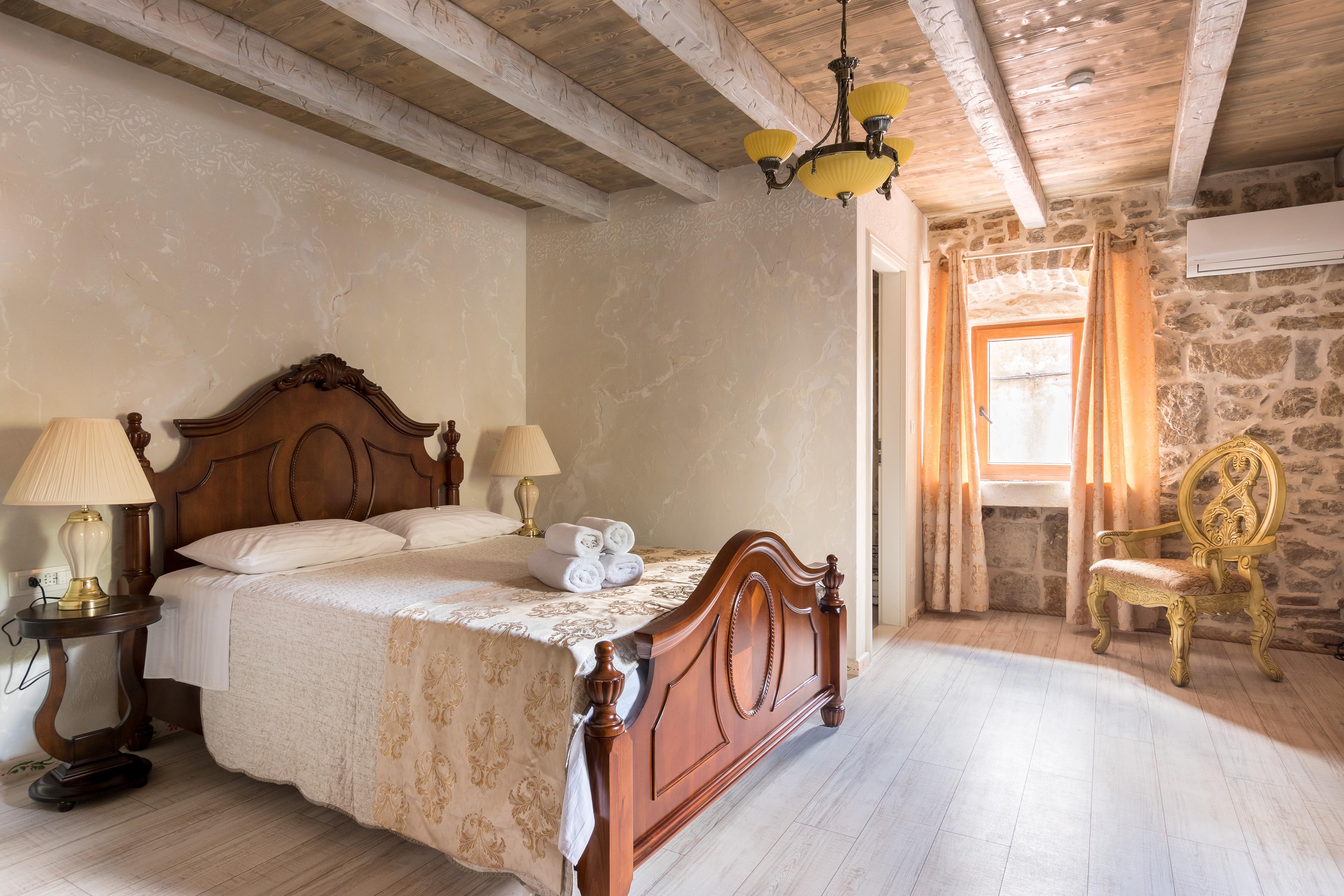 Heritage Palace Varos - Mag Quaint & Elegant Boutique Hotels Split Exteriör bild