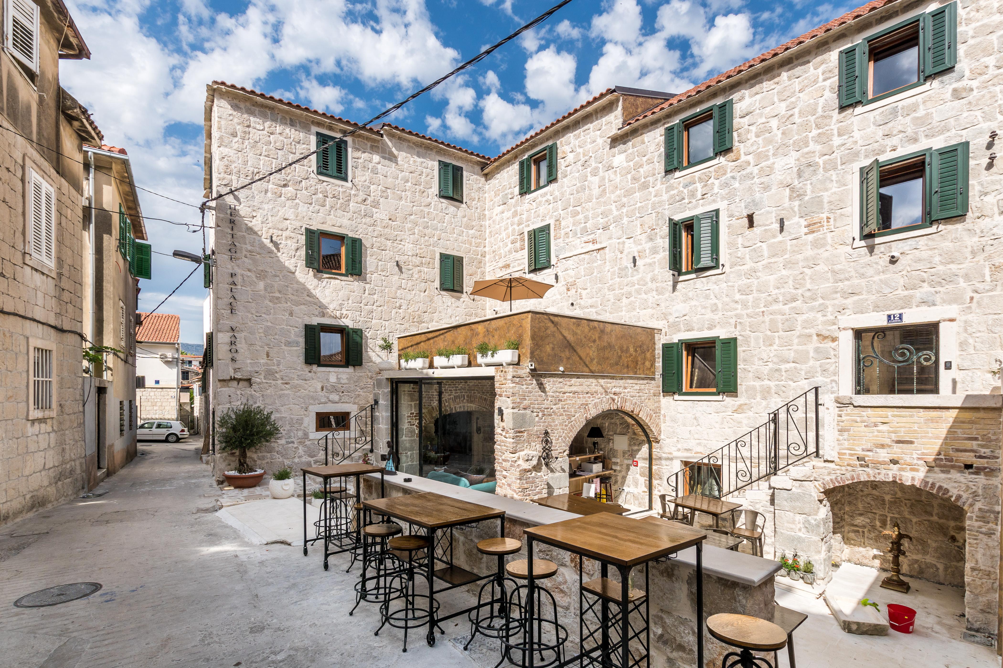 Heritage Palace Varos - Mag Quaint & Elegant Boutique Hotels Split Exteriör bild